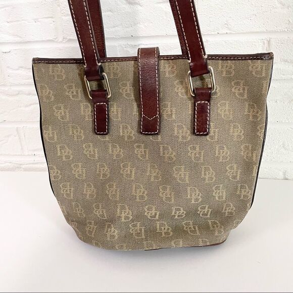 VINTAGE Dooney & Bourke Signature Logo Bucket Bag - Picture 6 of 7